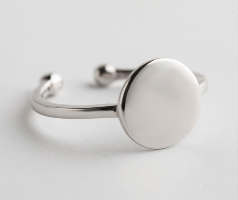 Minimalism Round Disk Ring