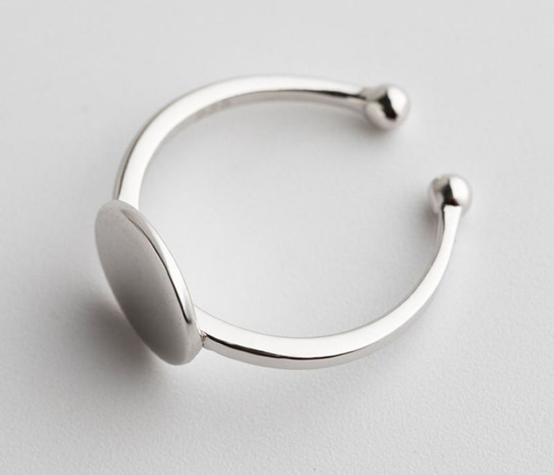 Minimalism Round Disk Ring