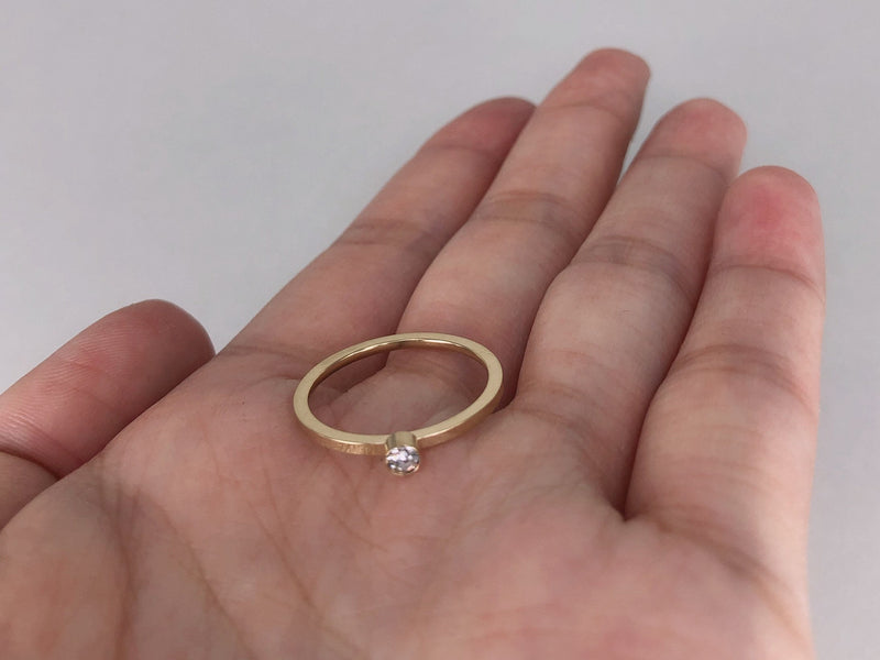 Minimalism CZ ring