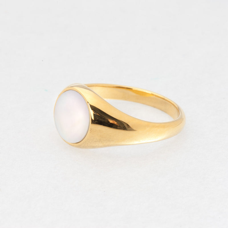 Gold mother-of-pearl ring