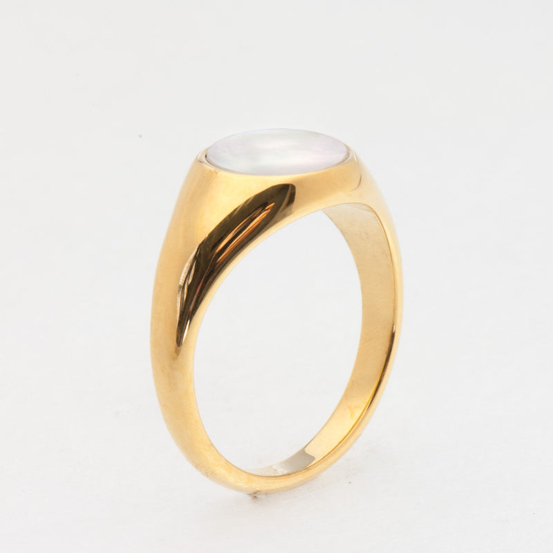 Gold mother-of-pearl ring