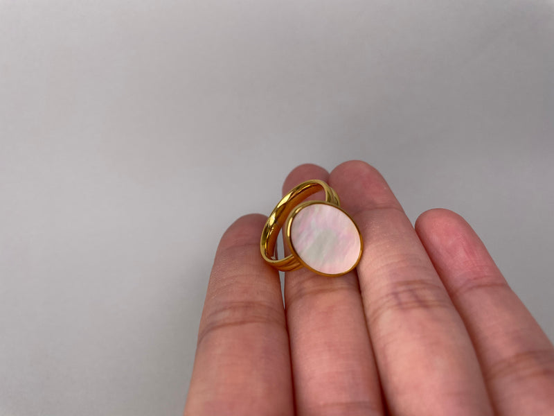 Gold Mother-of-Pearl Ring